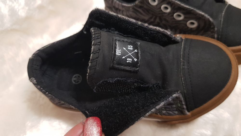 Фірмові дитячі кросівки,кеди 22 розмір