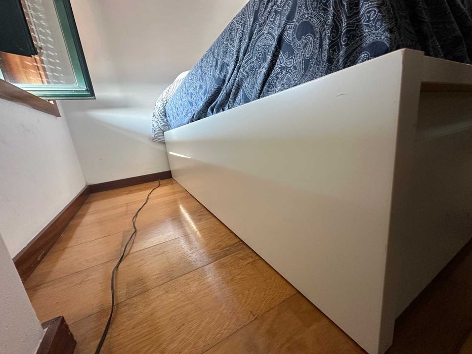 Cama Malm e Colchão Hamarvik IKEA