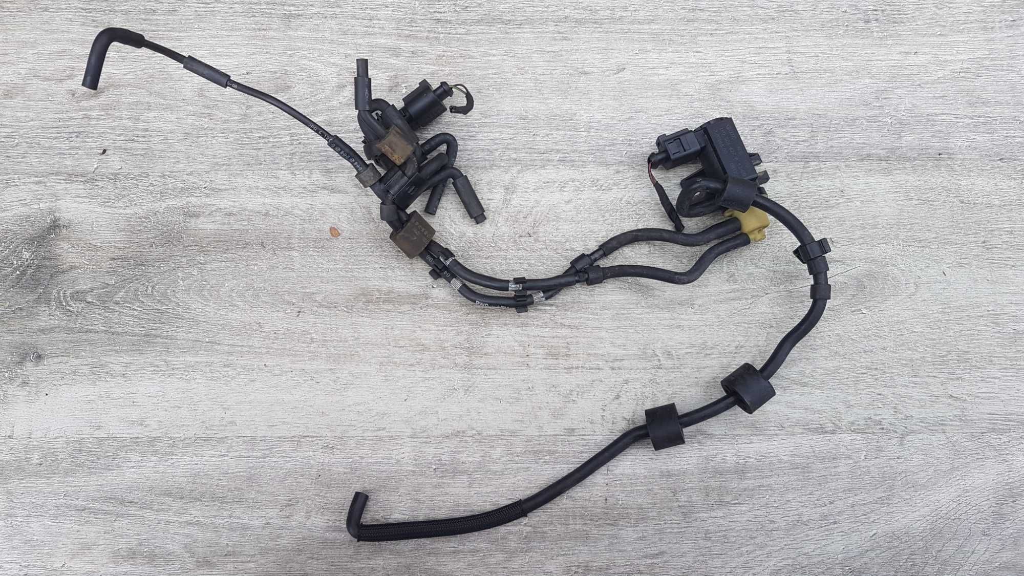 Audi A3 8P 1.9 TDI BLS Zawory przewody podciśnienia