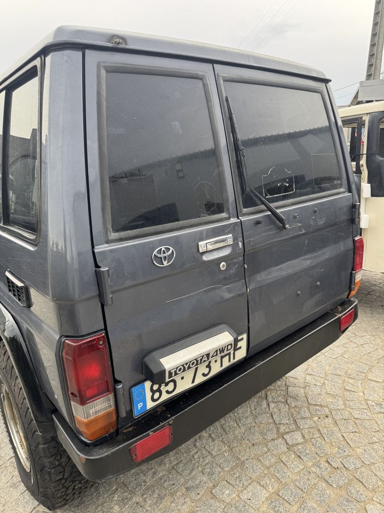 Toyota landcruiser lj 70. Reservado  Reservado