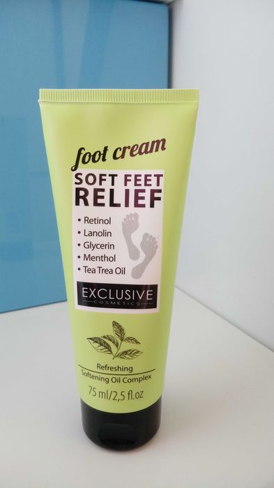 Krem do stóp Refreshing z kompleksem olejków Exclusive Cosmetics 75 ml