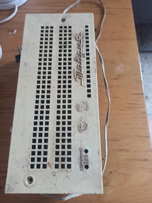 Стабілізатор напруги Таврія