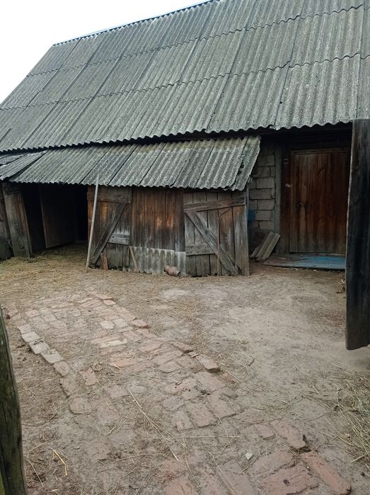 Будинок по трасі Чернігів-Київ в селі Серединка.ЗРУЧНОСТІ. Зем. 2га.