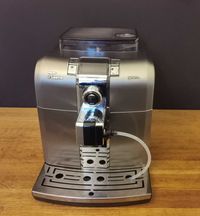 Automatyczny ekspres do kawy Saeco Syntia cappuccino, od serwisu gwar