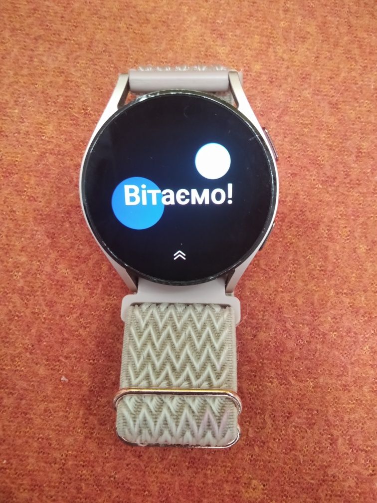 Смарт-часы Samsung Galaxy Watch 4