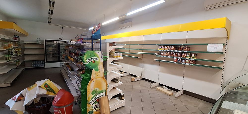 Regały i gondola sklepowa