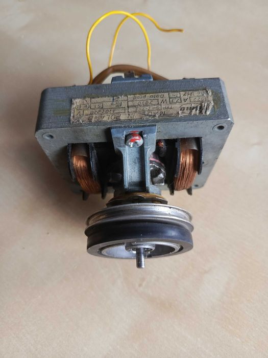 Sprzedam silniczek elektryczny 2,8W