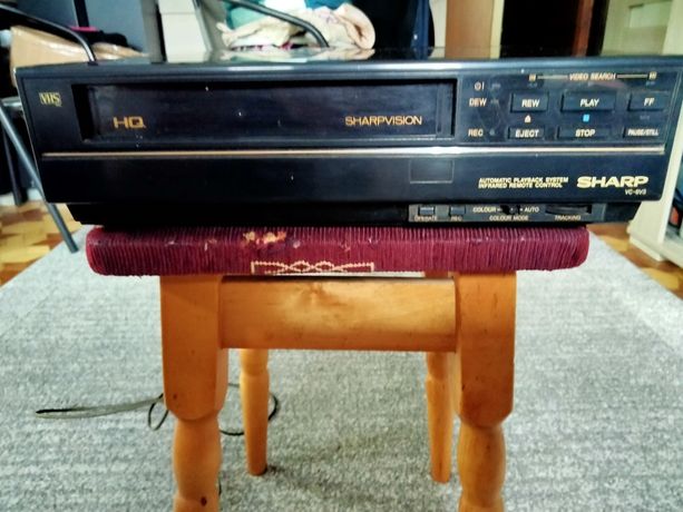 Magnetowid VHS SHARP Model No VC-6V3DR . Made in Japan . Do przeglądu