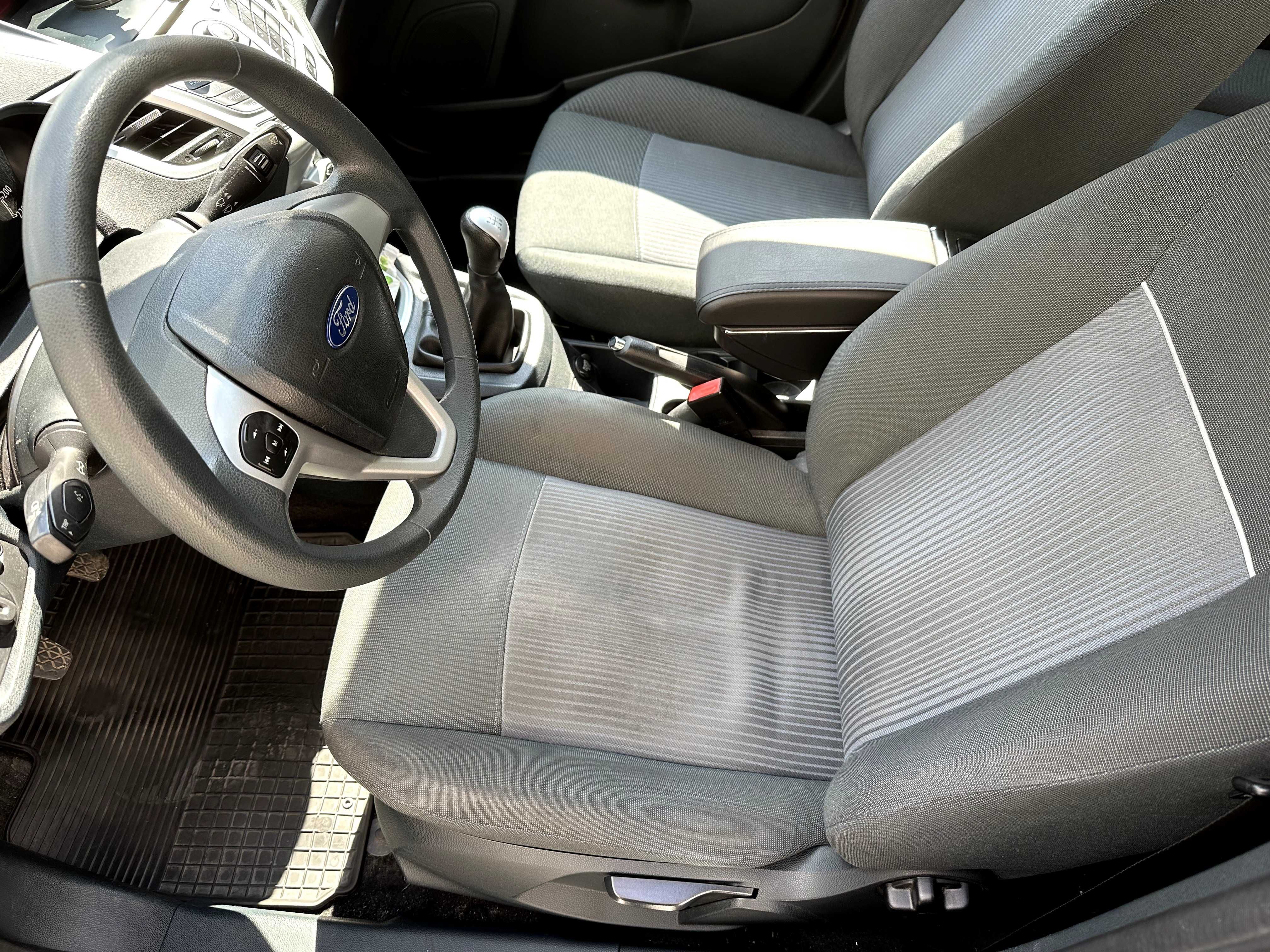 Ford Fiesta mk7 1.4 z 2011 roku