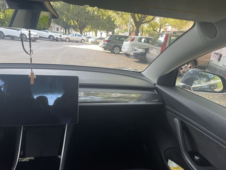 Capas de Carbono - Esconde Madeira para Tesla Model 3