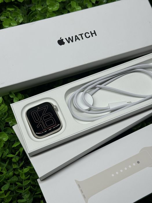 Apple Watch SE3, 44mm, Starlight | Епл Вотч СЕ3, 44мм, белые