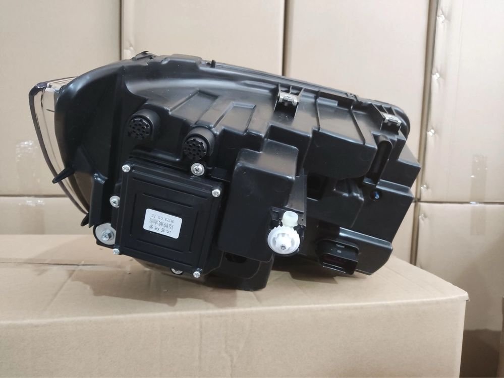 LED оптика на VW T6 замість звичайних фар фары T6 Transporter