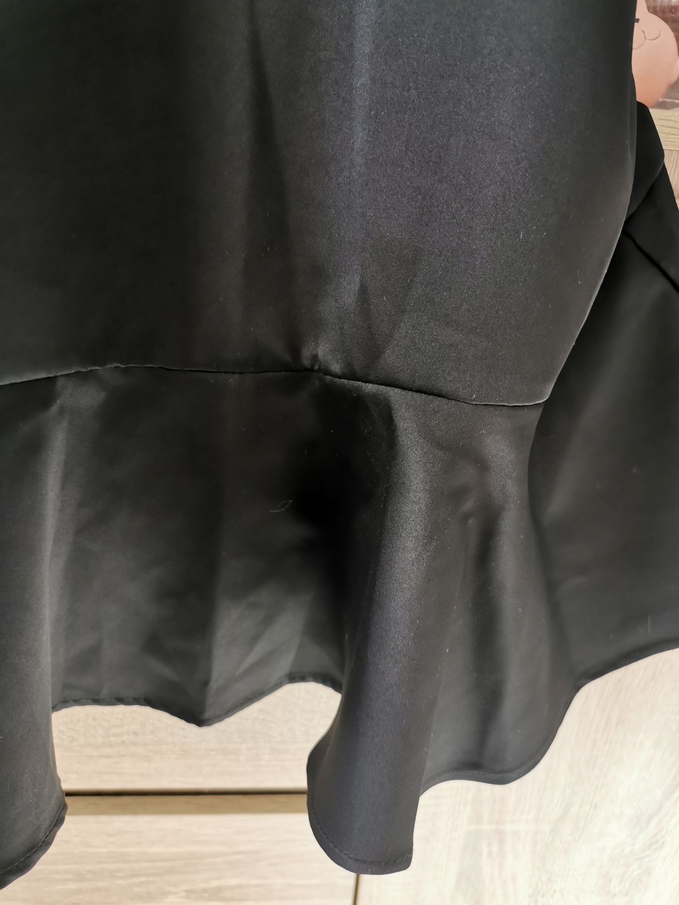 Piękna mała czarna H&M 38
