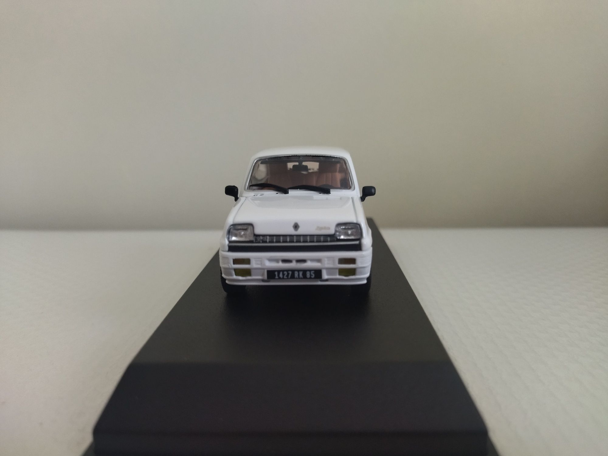 Miniatura Renault 5 Laureate 1/43 Nova