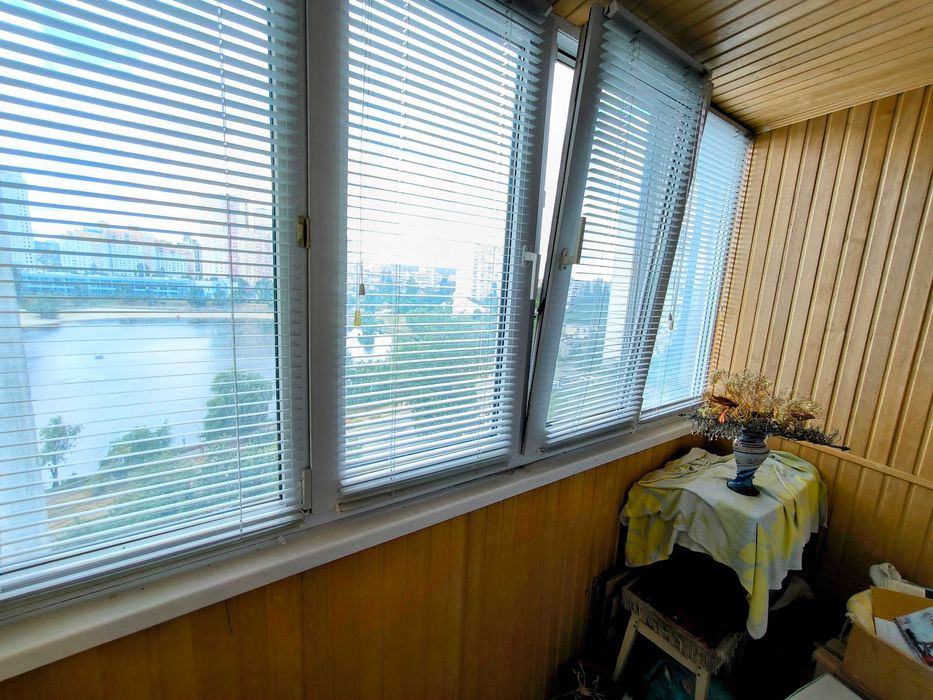 Продам  1-кімнатну , Дніпровський, Березняки, проспект Тичини 20 А,
