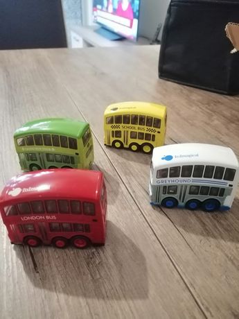 4 autocarros de fricção