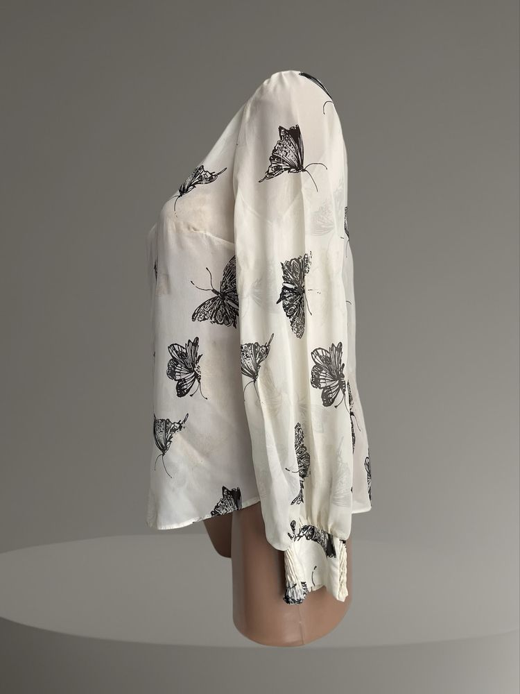 Гарна шифонова блуза в метелики Dorothy Perkins