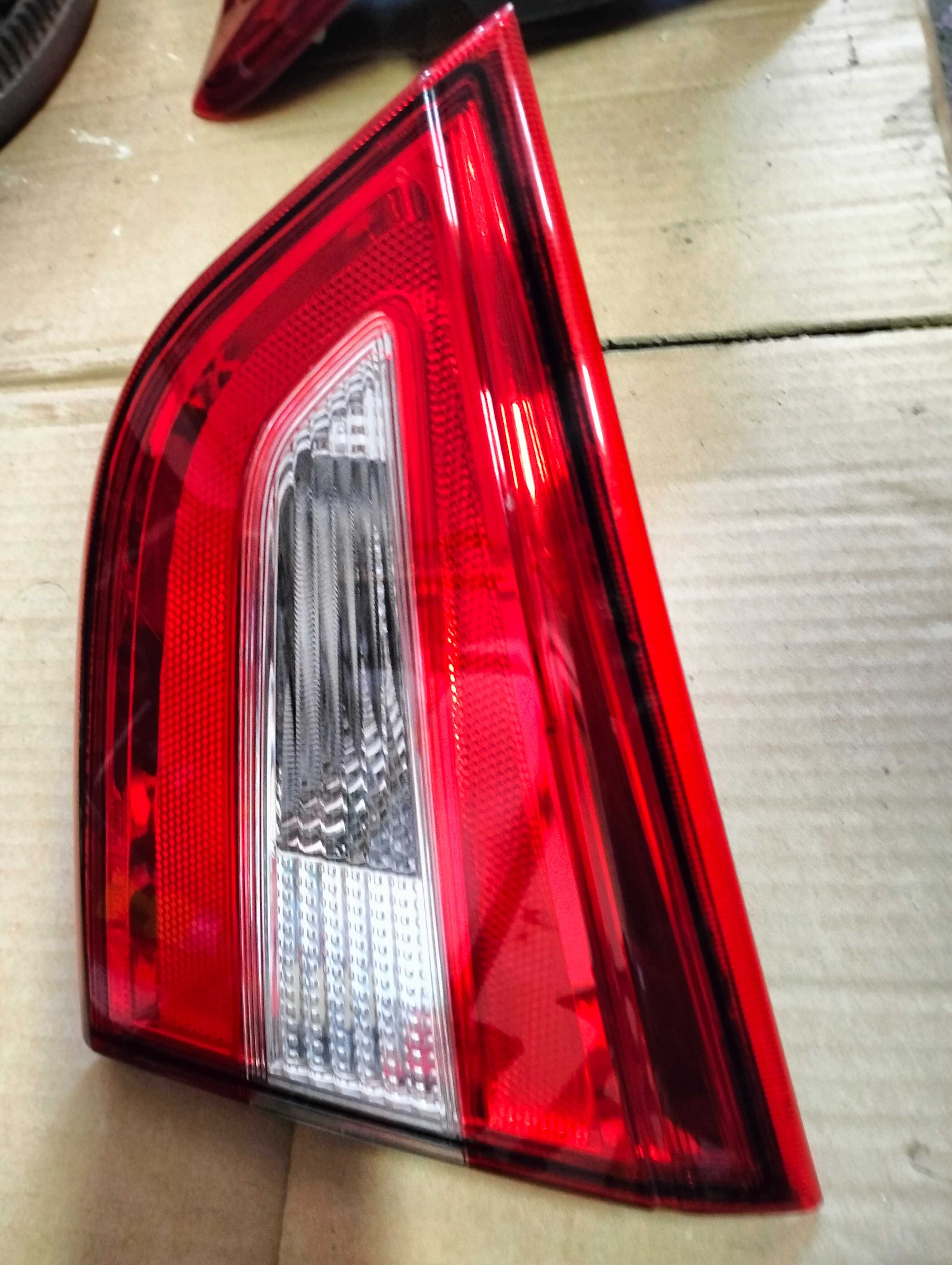 Lampa prawa tył w klape Suzuki S-Cross 16-21 Lift