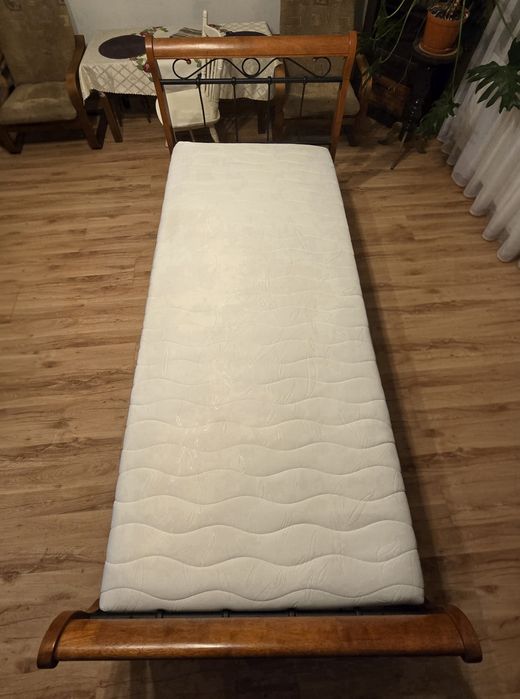 Łóżko 90cm x 200cm