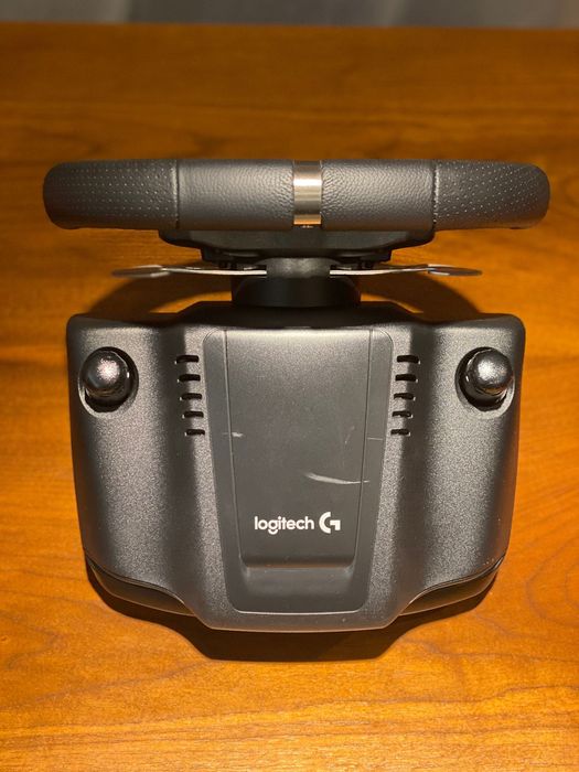 Zestaw kierownicy Logitech G920 - stan jak fabryczny.