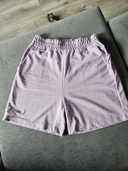 Damskie szorty Primark cares. Rozmiar XS. Stan bardzo dobry