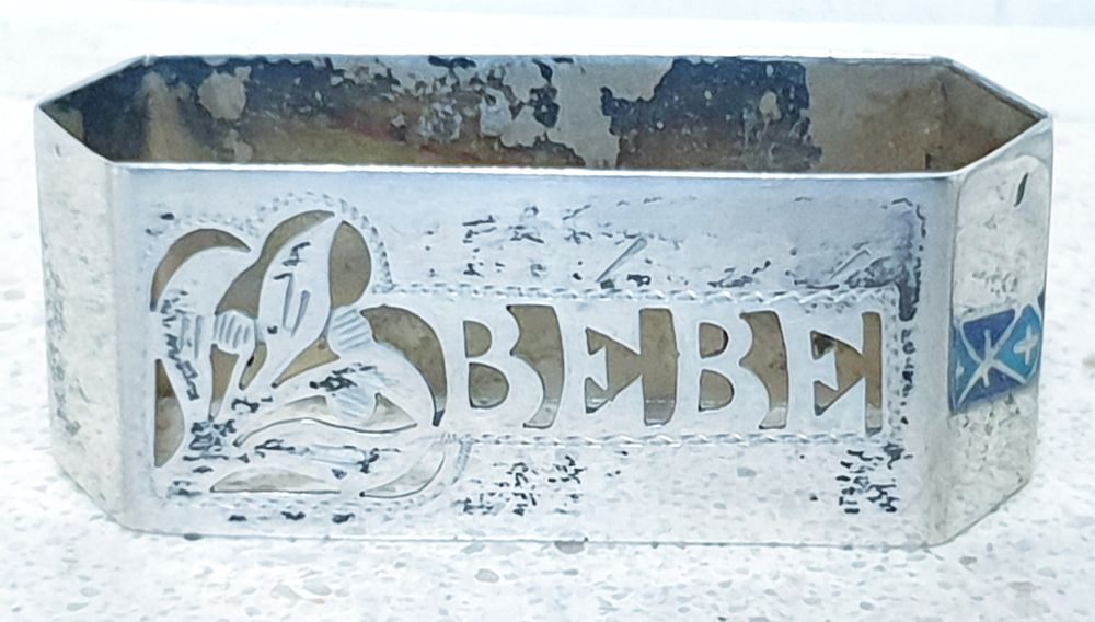 Antiga argola de guardanapo bebé e bracelete de criança em prata