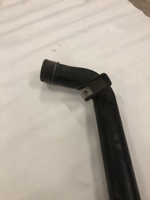 Патрубок іетеркулера Форд Ескейп 2.0