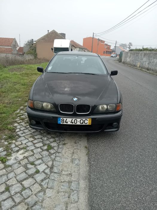 BMW d525 com avaria (junta da cabeça queimada)