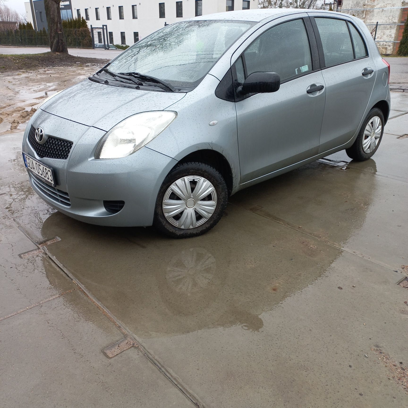 Toyota Yaris 2008r