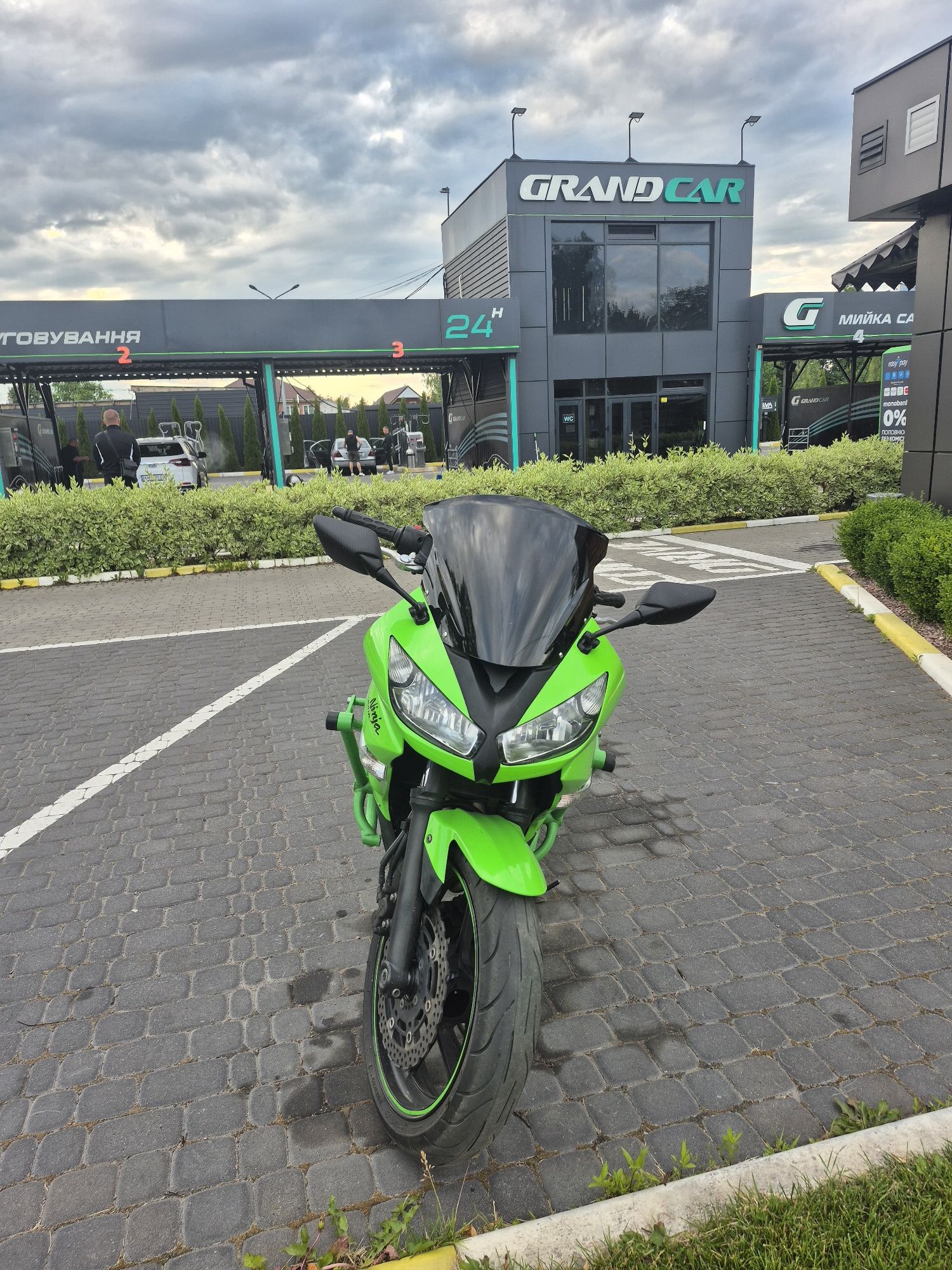 Kawasaki Ninja 400 r