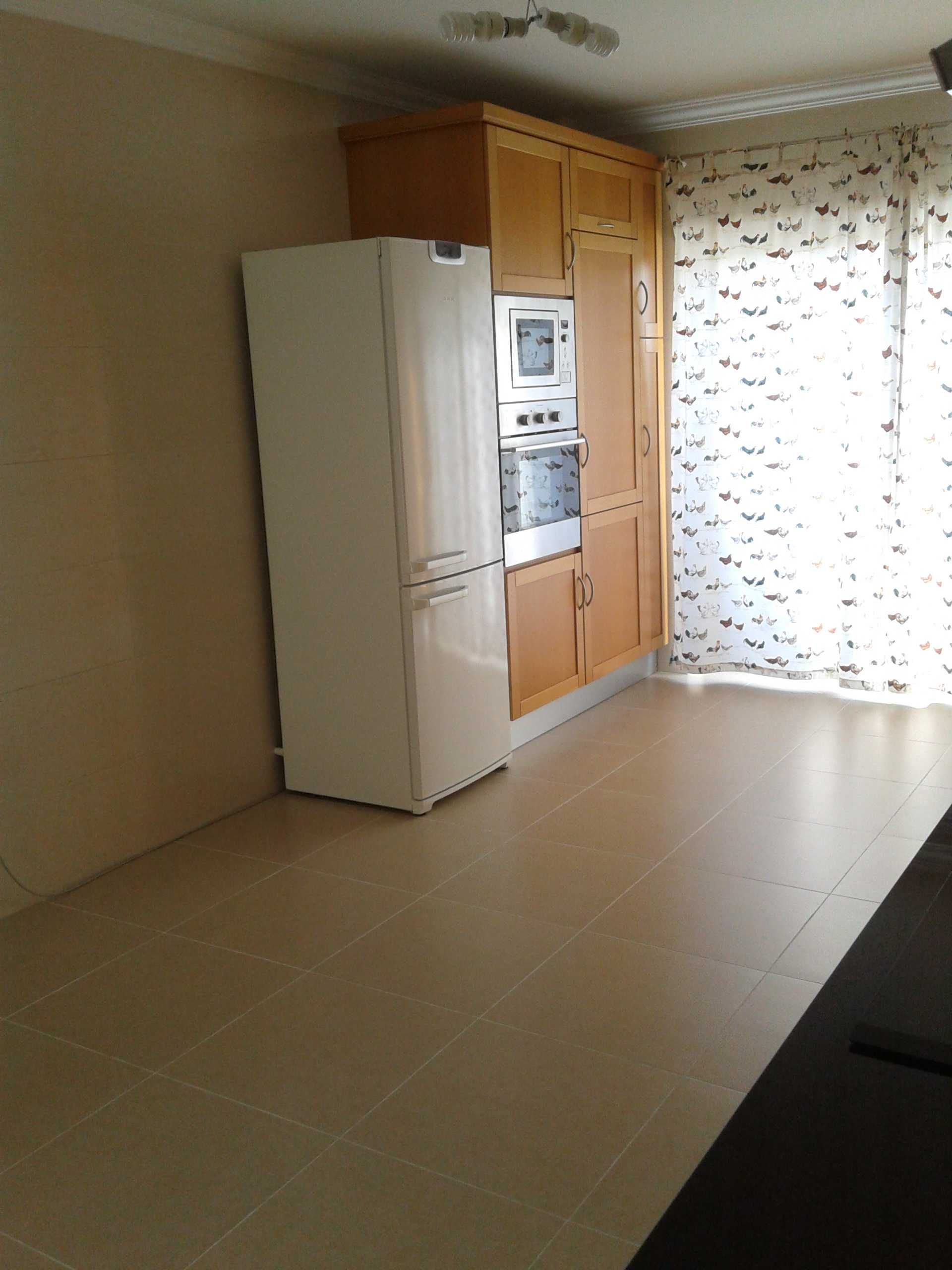 Apartamento T3 +1 duplex - 4º andar c/ garagem box no r/c