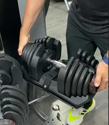 гантеля регульована вага до 40 кг на підставці 17 в 1 гантелі розбірні