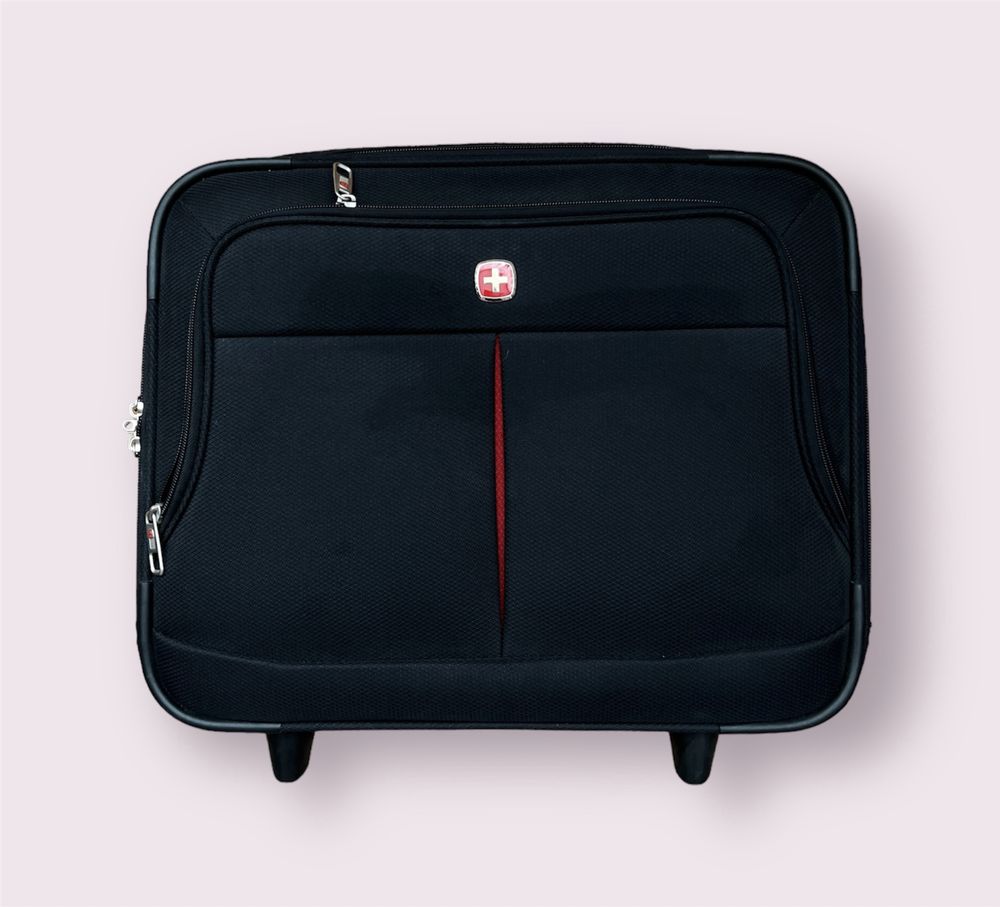 Чорний кейс-пілот ручна поклажа Wenger валіза, чемодан на 2 колесах