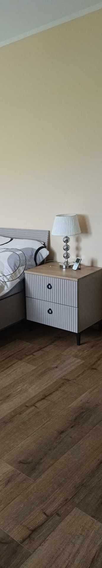 Zestaw lamp do sypialni