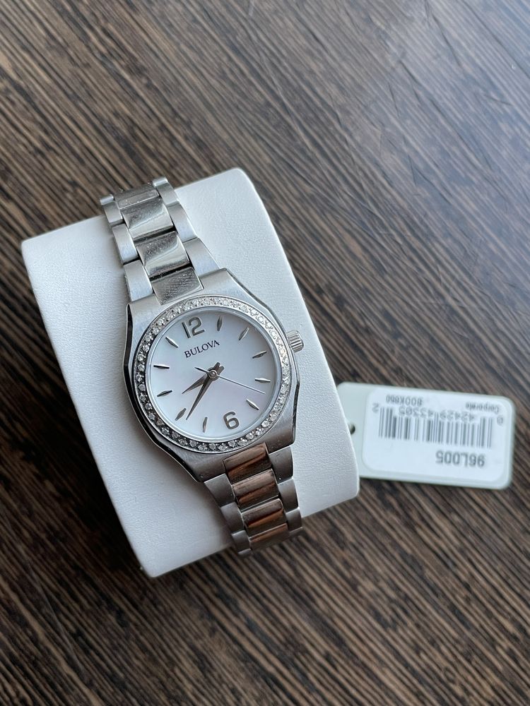 -60%$ 46 бриллиантов Bulova часы женские diamond годинник з діамантами