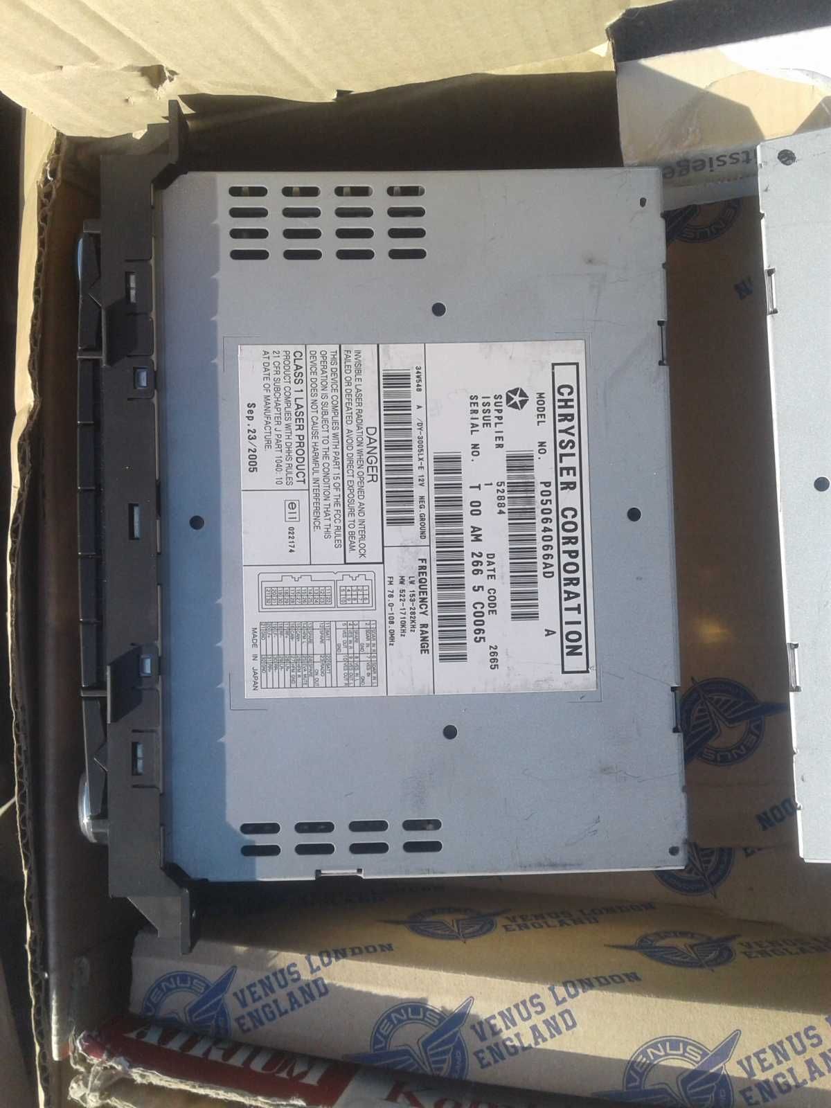 Nowe Radio CD Dodge Journey Oryginalne Chrysler