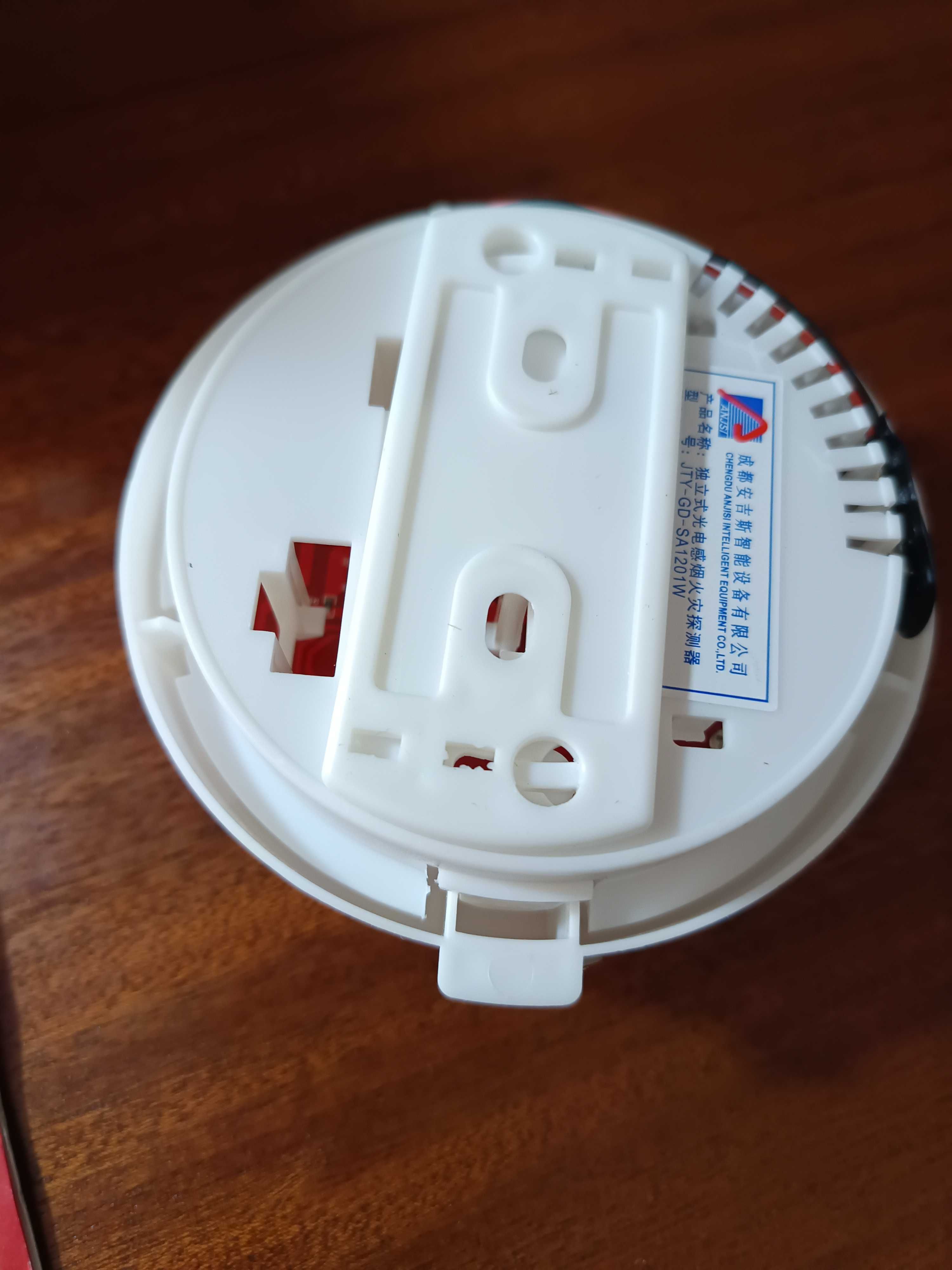 Sensor detetor de fumos