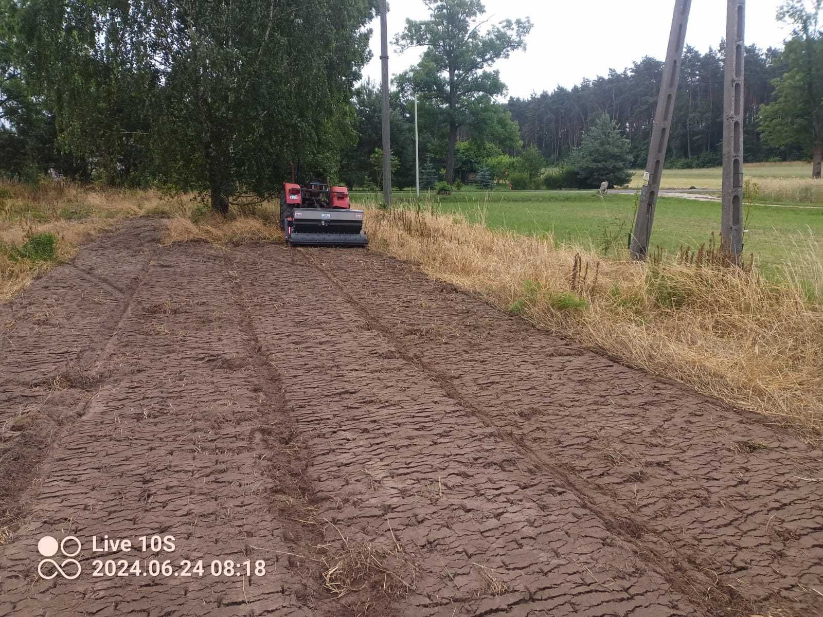 Koparko ładowarka  glebogryzarka separacyjna wycinki drzew transport .