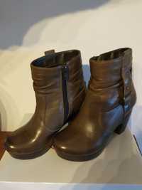 Botas em pele castanhas Gianna 36