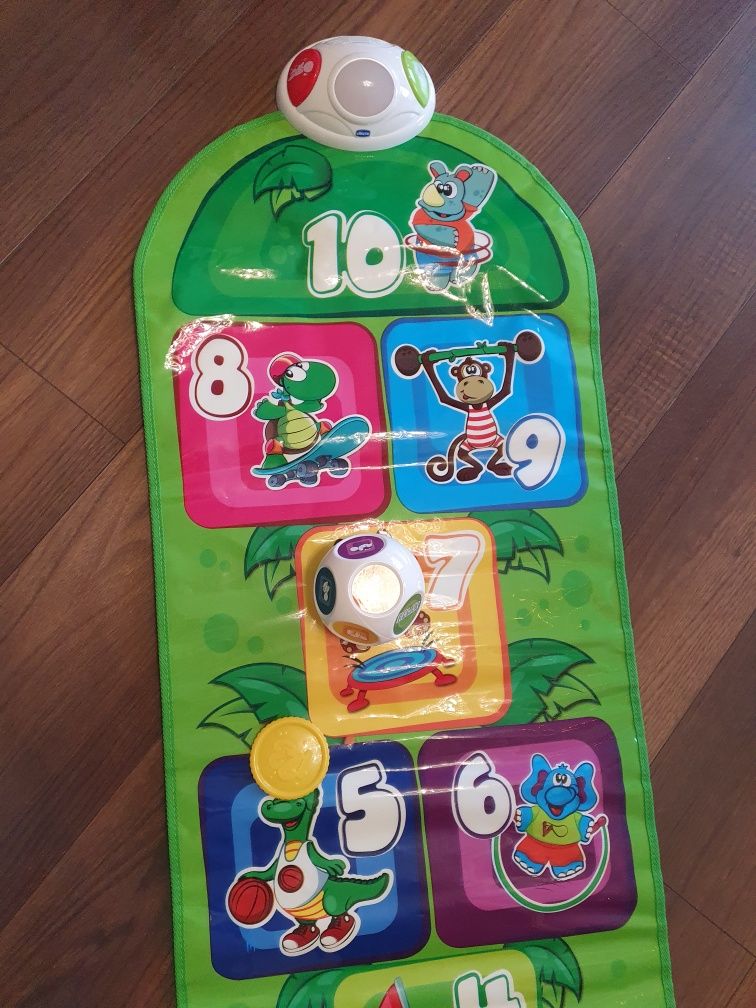 Chicco, mata elektroniczna, Gra w klasy