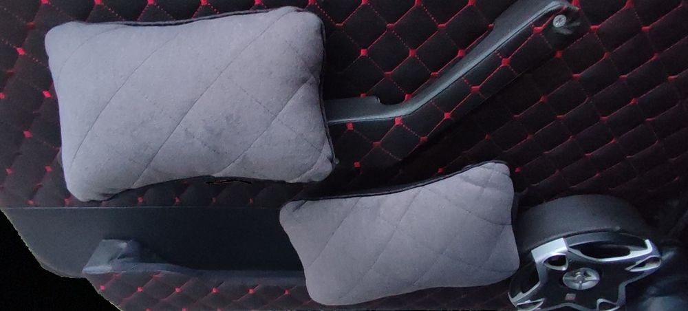 Комплект подушок на підголівники авто (2 шт.)