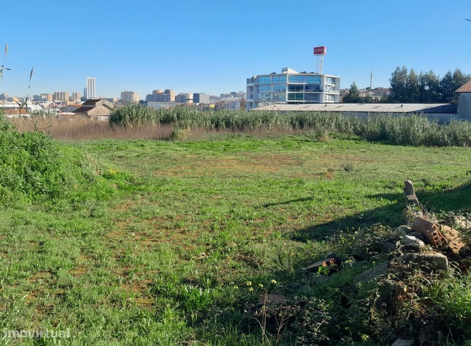 Gaia Shopping -Terreno