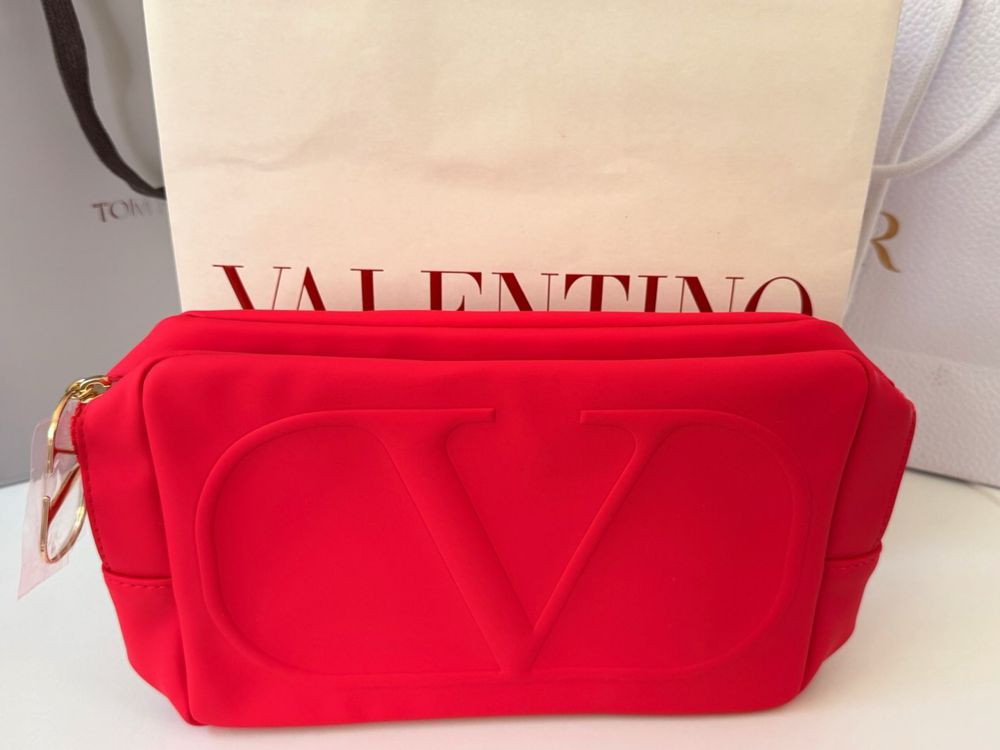 Клатч (косметичка)Valentino оригінал