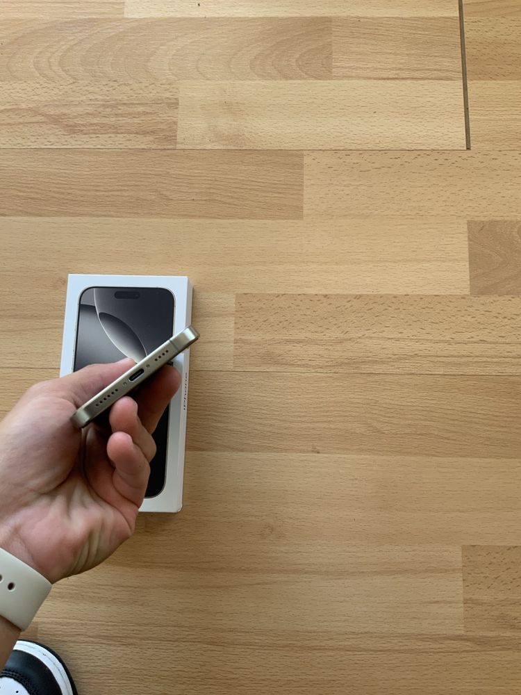 iPhone 16 Pro Max Titanium 256 GB 98% Bateria Como NOVO