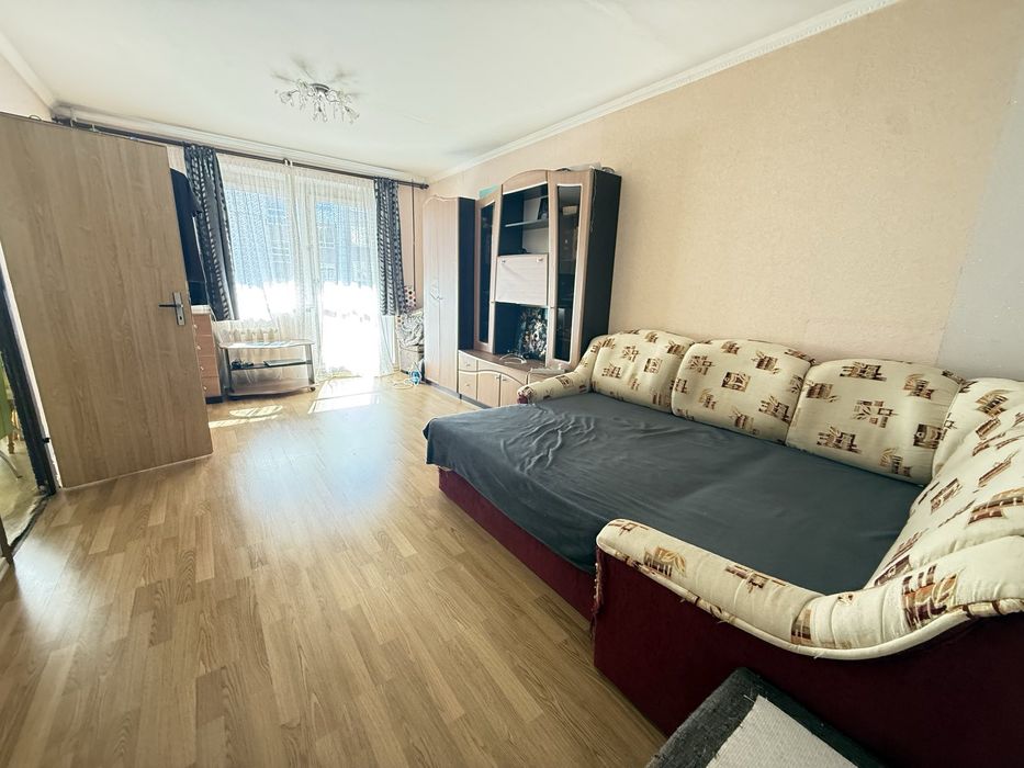 Продам 2кім з ремонтом р-н Пасічна можна під програми.