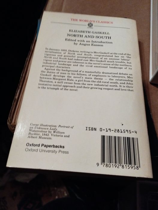 Livro escrito em inglês