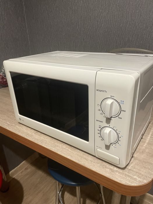 Микроволновая печ микроволновка LG