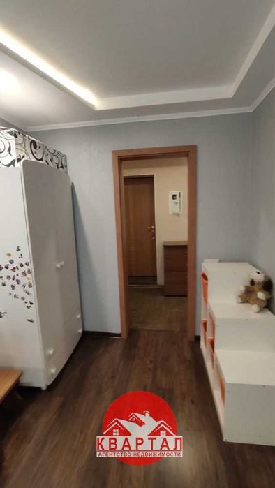 Продается 2-х к. кв. с капремонтом в кирпичном доме, ул. Добролюбова