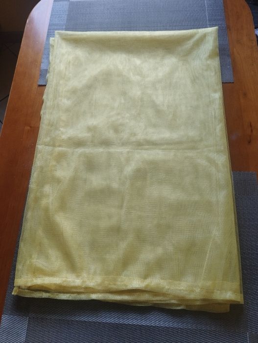 Obrus żółty do stołu