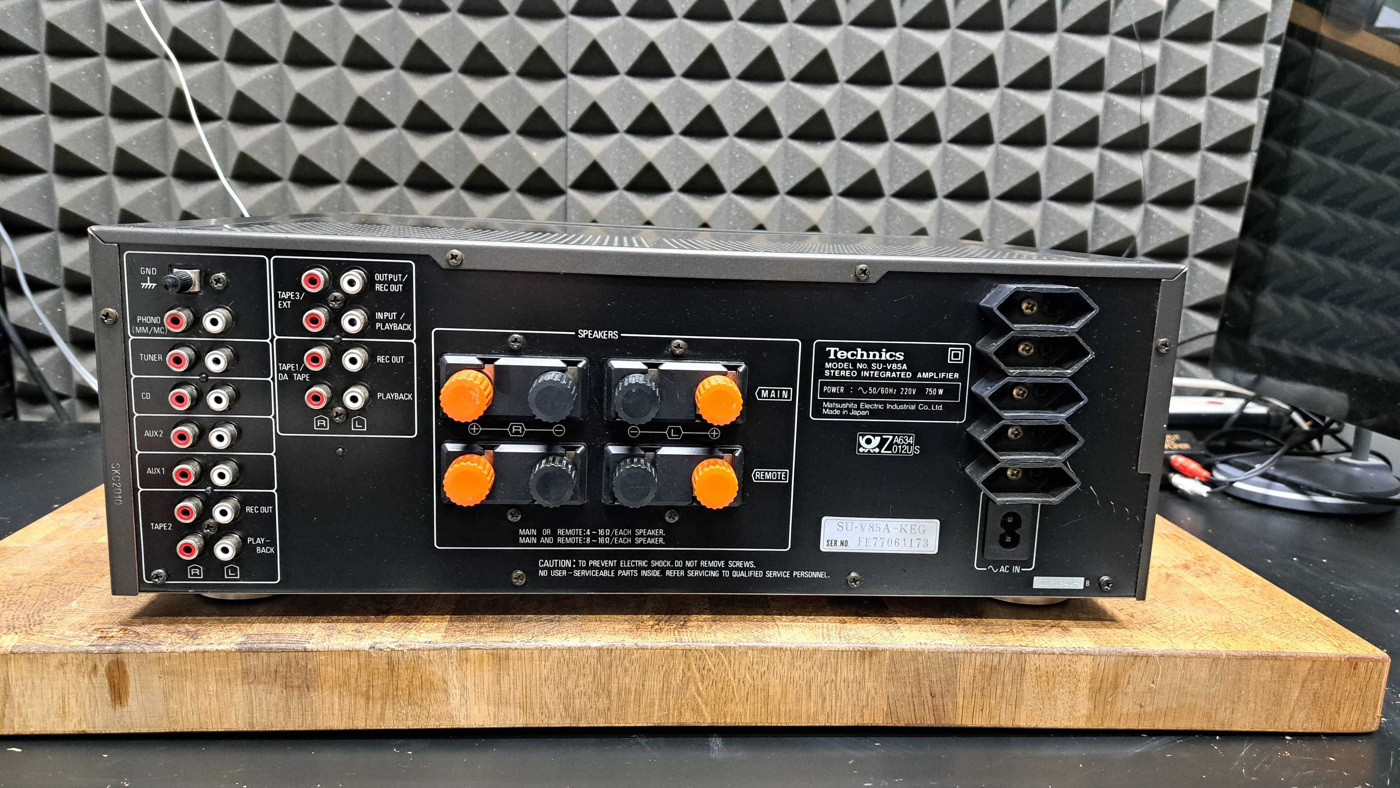 Wzmacniacz Technics SU-V85A